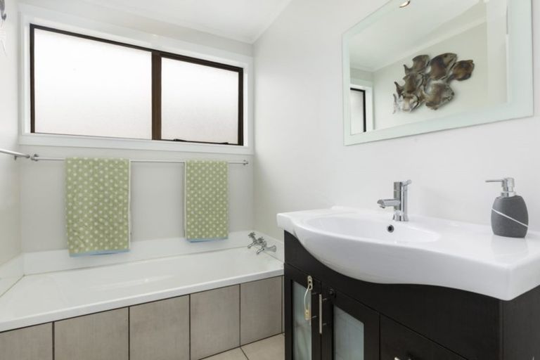 Photo of property in 2/18 Montgomery Street, Stokes Valley, Lower Hutt, 5019