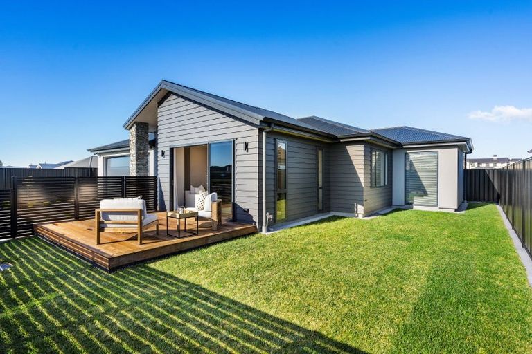 Photo of property in 7/102 Eriksen Road, Te Awa, Napier, 4110