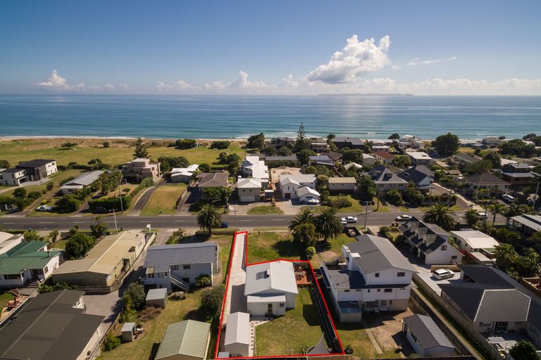 Photo of property in 1036b Papamoa Beach Road, Papamoa Beach, Papamoa, 3118