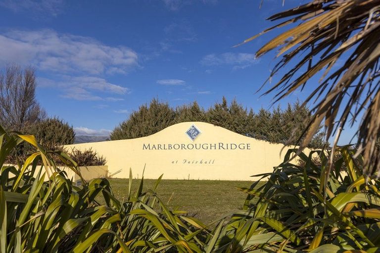 Photo of property in 36 Golf View Close, Fairhall, 7272