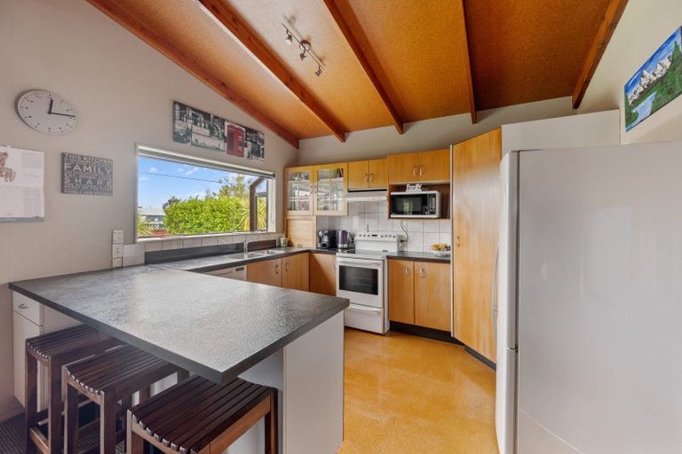 Photo of property in 22 Whiting Crescent, Greenmeadows, Napier, 4112