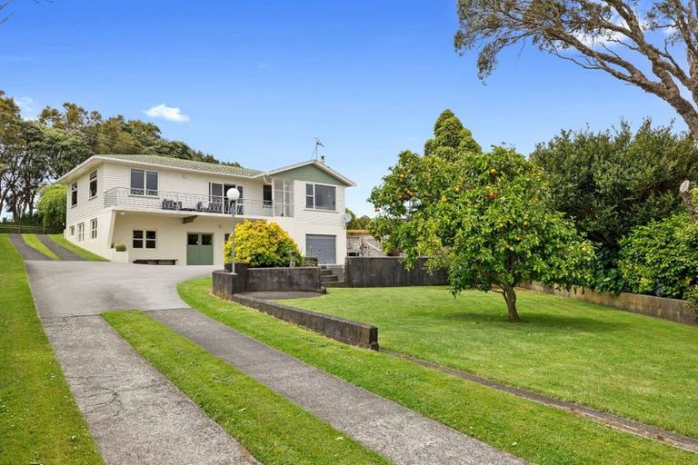 Photo of property in 410 South Road, Omata, New Plymouth, 4374