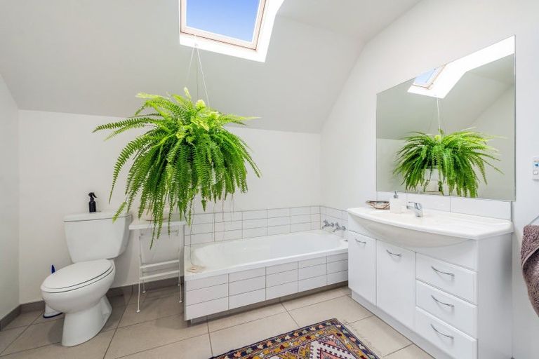 Photo of property in 2 Somerset Drive, Oxford, 7495