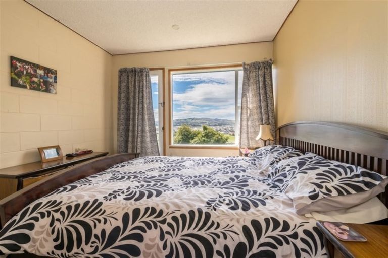 Photo of property in 67 Easther Crescent, Kew, Dunedin, 9012