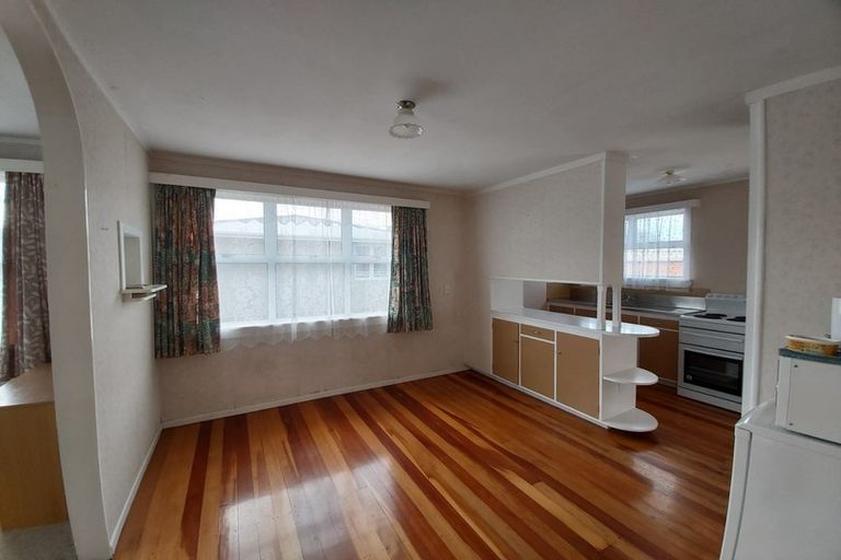 Photo of property in 6 Murray Avenue, Hawera, 4610