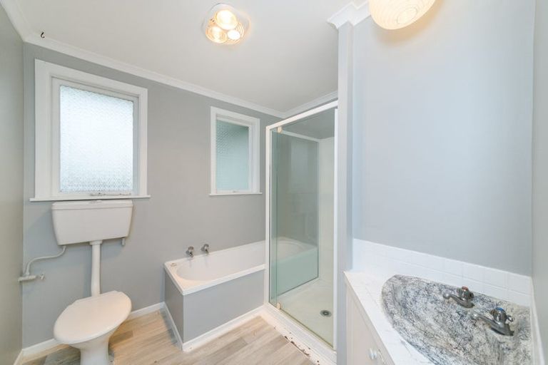 Photo of property in 14 Apollo Parade, Milson, Palmerston North, 4414