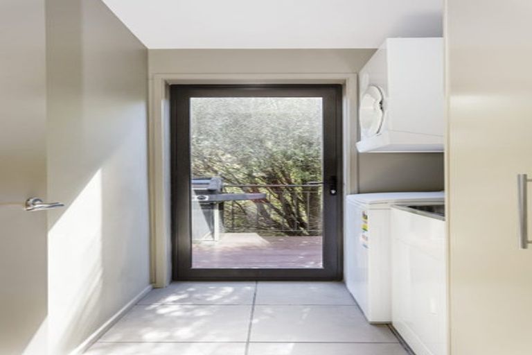 Photo of property in 13b Mataraki Place, Wanaka, 9305