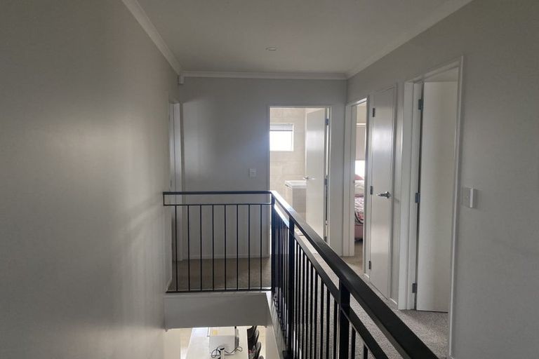 Photo of property in 21 Pepene Avenue, Takanini, 2112