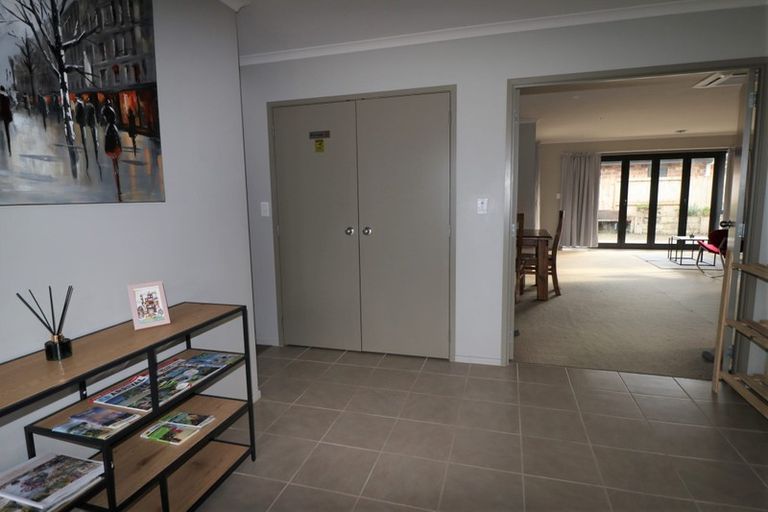 Photo of property in 6 Whitford Place, Rototuna North, Hamilton, 3210