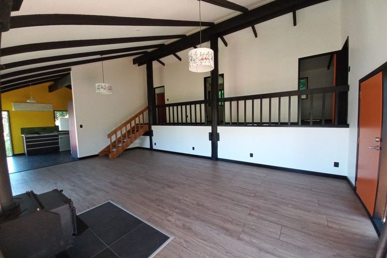 Photo of property in 35 Ticehurst Road, Lyttelton, 8082