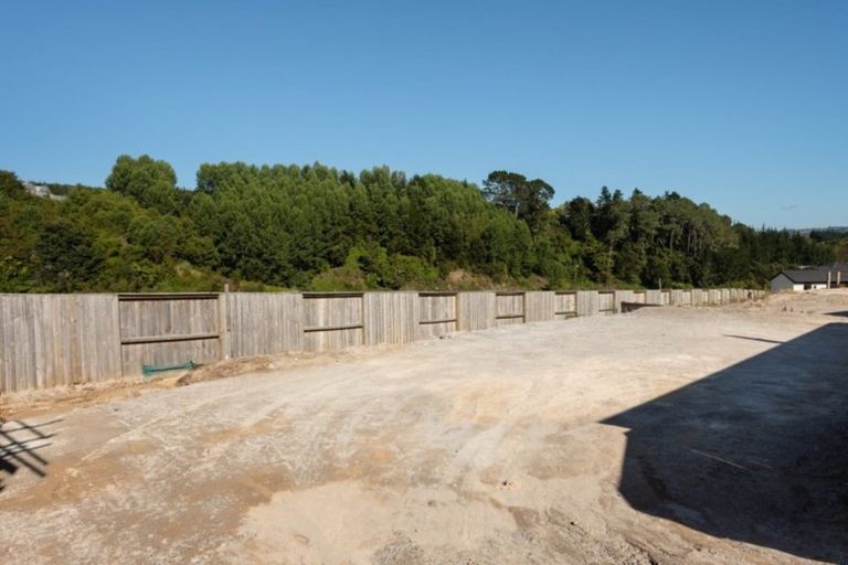 Photo of property in 32 Puhirake Crescent, Pyes Pa, Tauranga, 3112