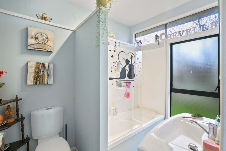 Photo of property in 58 Record Street, Fitzroy, New Plymouth, 4312