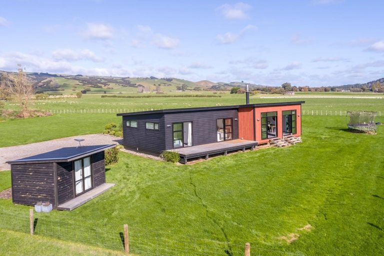 Photo of property in 34 Admiral Road, Gladstone, Masterton, 5883