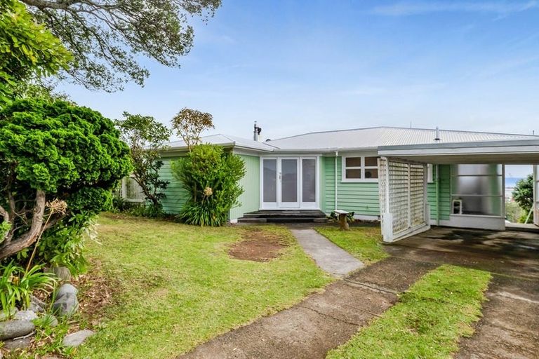 Photo of property in 76 South Road, Blagdon, New Plymouth, 4310