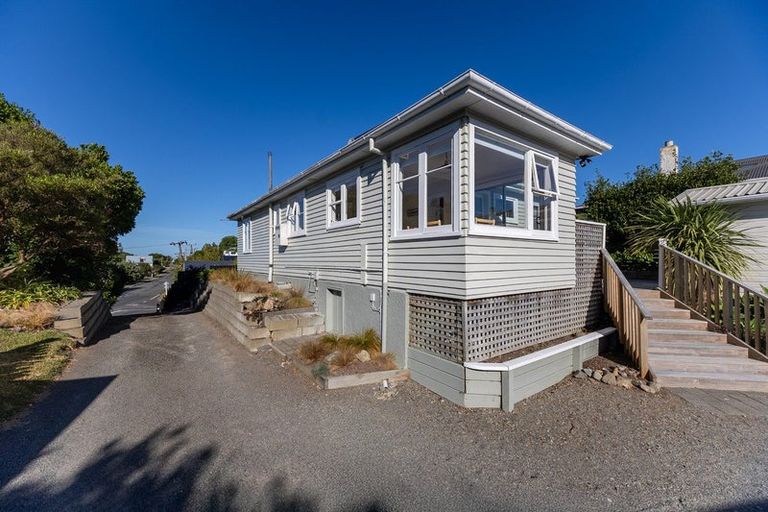 Photo of property in 71 Golf Road, Paraparaumu Beach, Paraparaumu, 5032