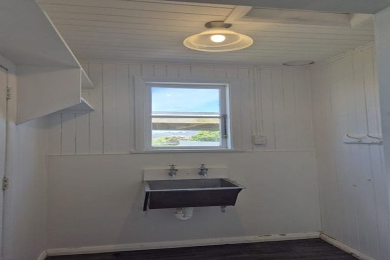 Photo of property in 116-118 Lucknow Street, Wairoa, 4108