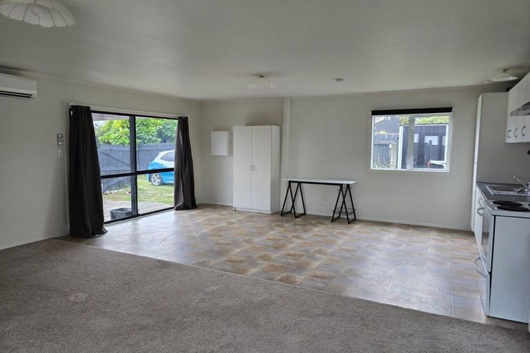 Photo of property in 42 Rutherford Drive, Waikanae Beach, Waikanae, 5036
