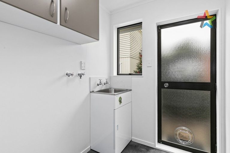 Photo of property in 9a Birdwood Road, Waterloo, Lower Hutt, 5011