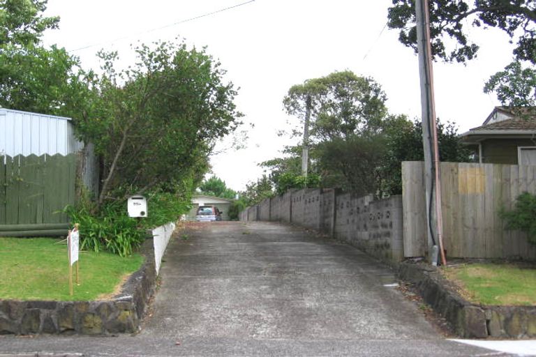Photo of property in 95a Awaroa Road, Sunnyvale, Auckland, 0612