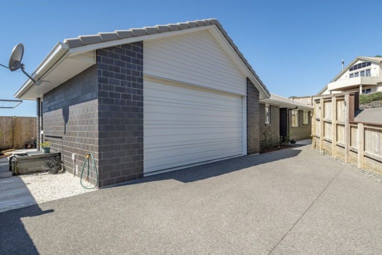 Photo of property in 88 Bert Wall Drive, Omokoroa, 3114