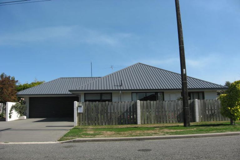 Photo of property in 24 Flannery Street, Leeston, 7632