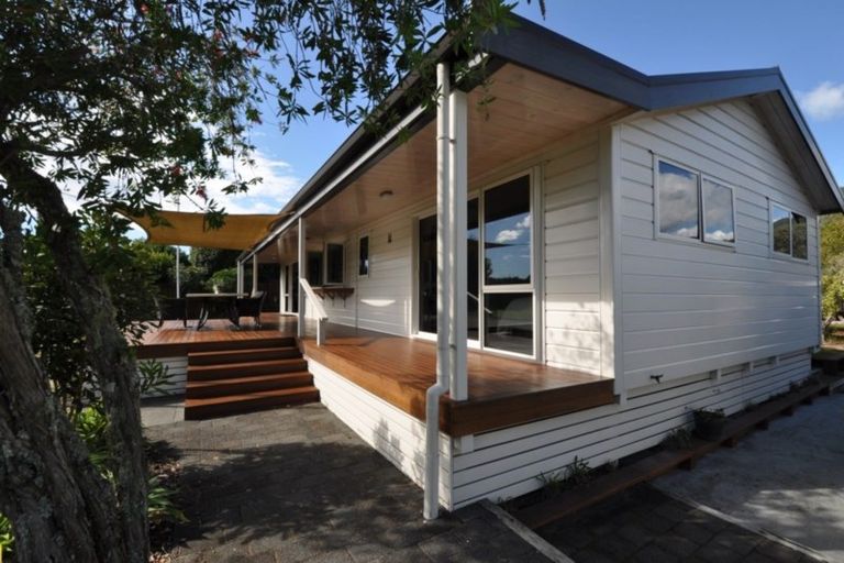 Photo of property in 12 Glen Neaves, Pauanui, Hikuai, 3579