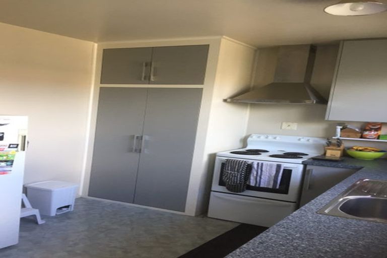 Photo of property in 33 Colwyn Street, Bryndwr, Christchurch, 8053