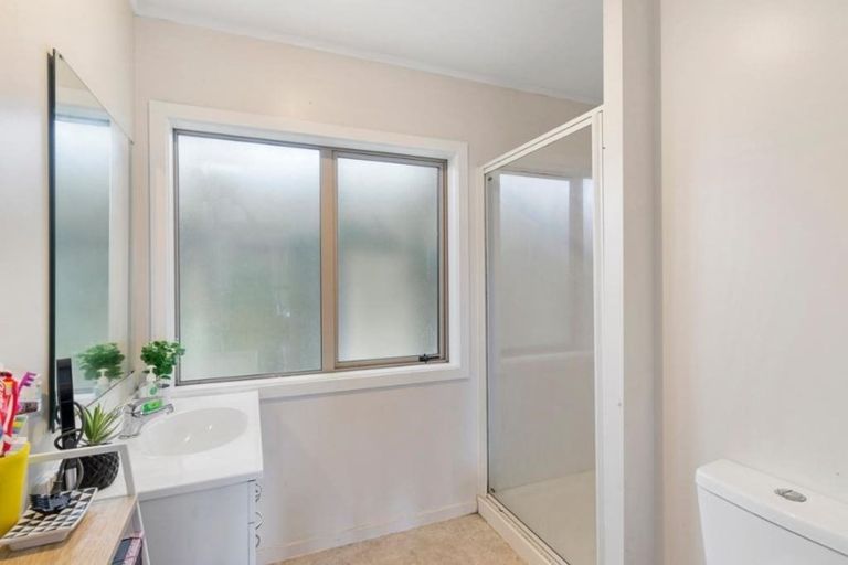 Photo of property in 78-80 Waihora Crescent, Waitangirua, Porirua, 5024