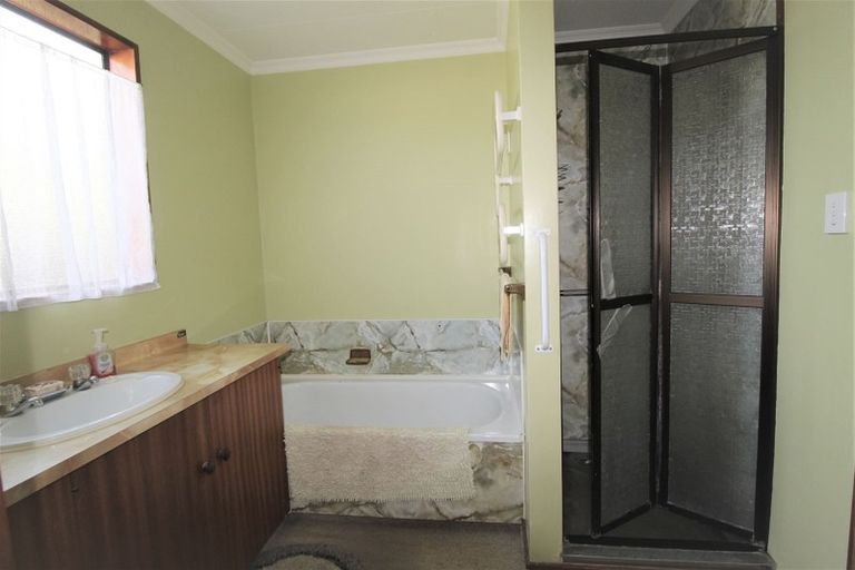 Photo of property in 42 Bledisloe Street, Kurow, 9435