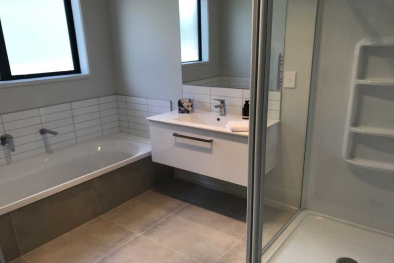 Photo of property in 28 Traverse Lane, Omokoroa, 3114