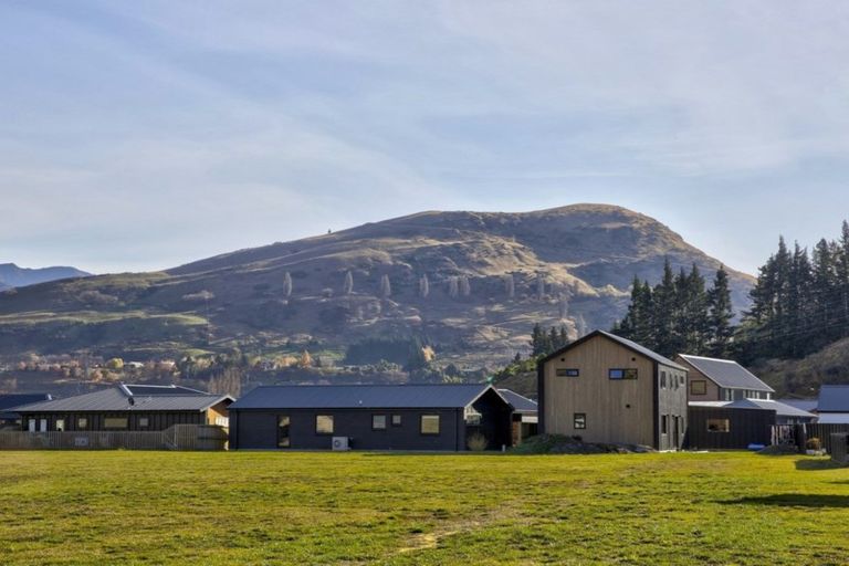 Photo of property in 27 Peterley Road, Lower Shotover, Queenstown, 9304