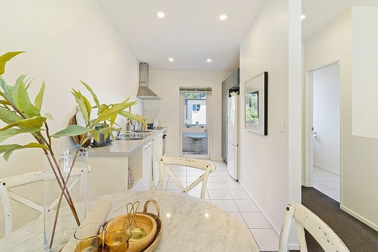 Photo of property in 1/206 Manuka Road, Bayview, Auckland, 0629