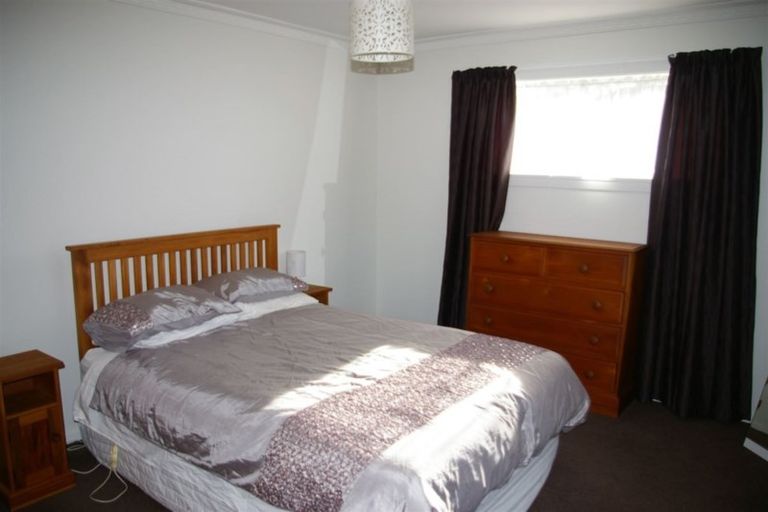 Photo of property in 1/2 Holliss Avenue, Cashmere, Christchurch, 8022