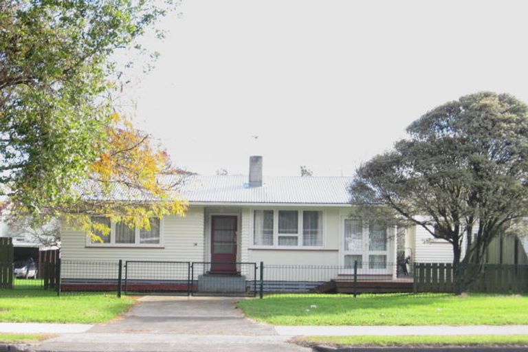 Photo of property in 6a Springs Road, Otara, Auckland, 2013