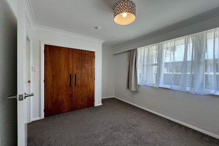 Photo of property in 83 Wai-iti Crescent, Woburn, Lower Hutt, 5010