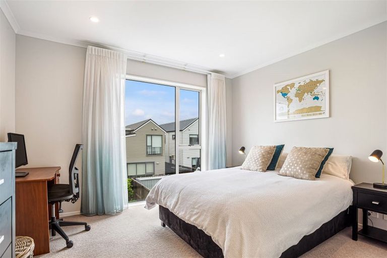 Photo of property in 18 Plover Road, Hobsonville, Auckland, 0616