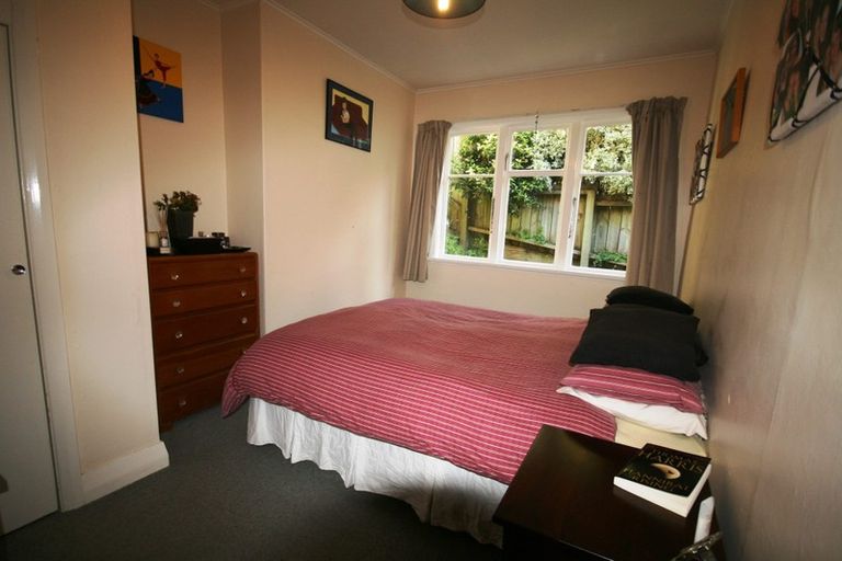 Photo of property in 143 Wadestown Road, Wadestown, Wellington, 6012