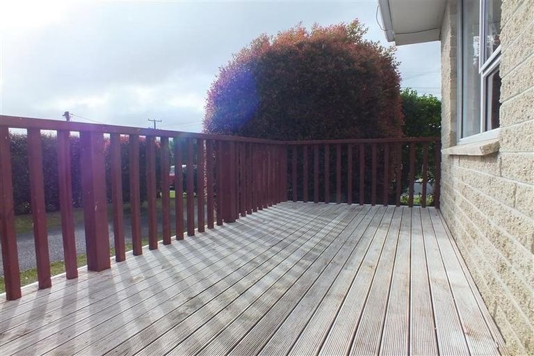 Photo of property in 1/1 Doment Crescent, Orewa, 0931