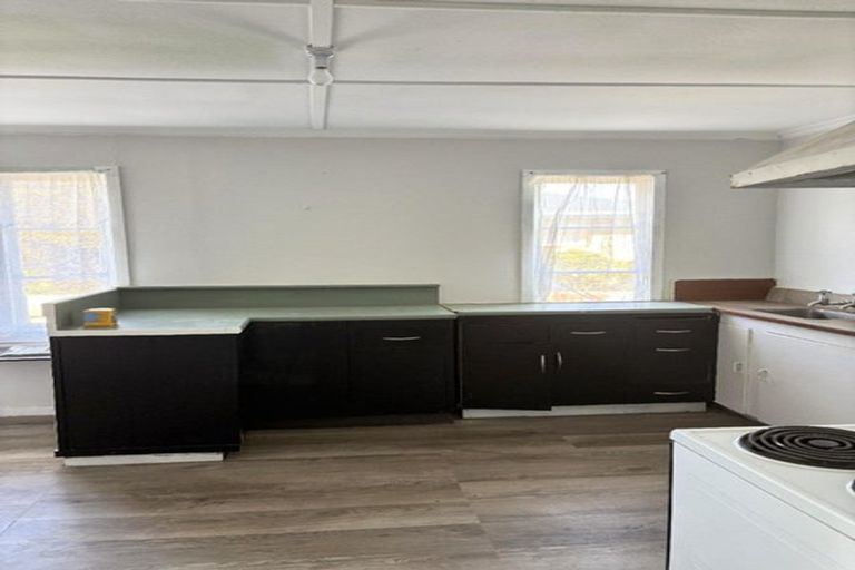 Photo of property in 48 Price Street, Grasmere, Invercargill, 9810