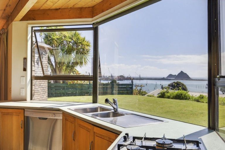 Photo of property in 24b Birdwood Avenue, Moturoa, New Plymouth, 4310