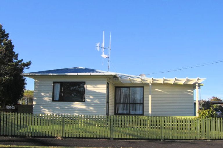 Photo of property in 12 Sundown Crescent, Melville, Hamilton, 3206