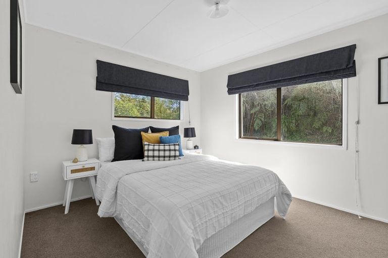 Photo of property in 118 Riversdale Drive, Merrilands, New Plymouth, 4312