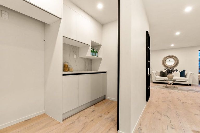 Photo of property in 18b Marama Street, Castor Bay, Auckland, 0620