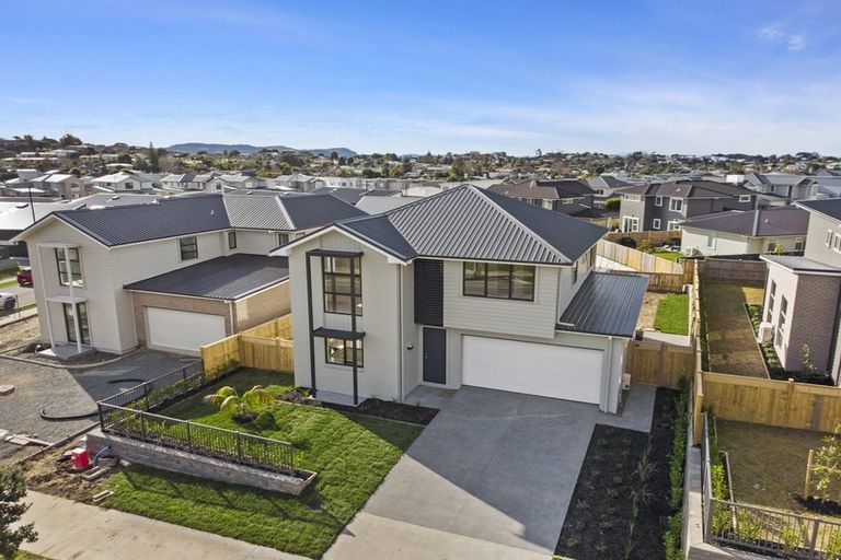 Photo of property in 20 Taikura Avenue, Red Beach, 0932