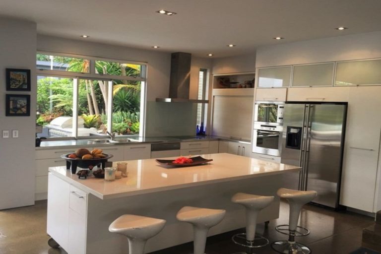 Photo of property in 50 Aberdeen Road, Campbells Bay, Auckland, 0620