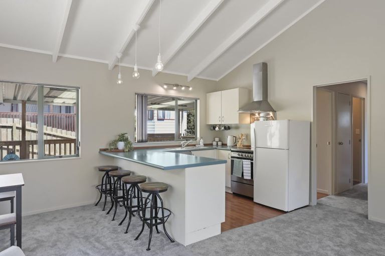 Photo of property in 80 Kamara Road, Glen Eden, Auckland, 0602