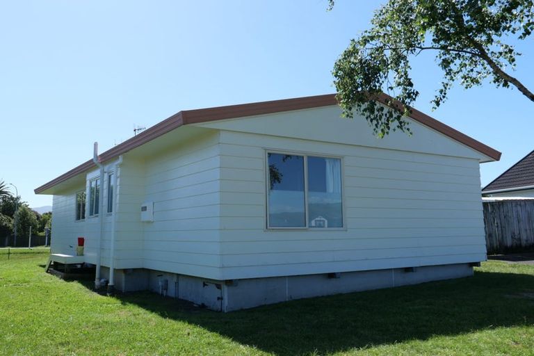 Photo of property in 34 Rosewood Place, Paraparaumu, 5032