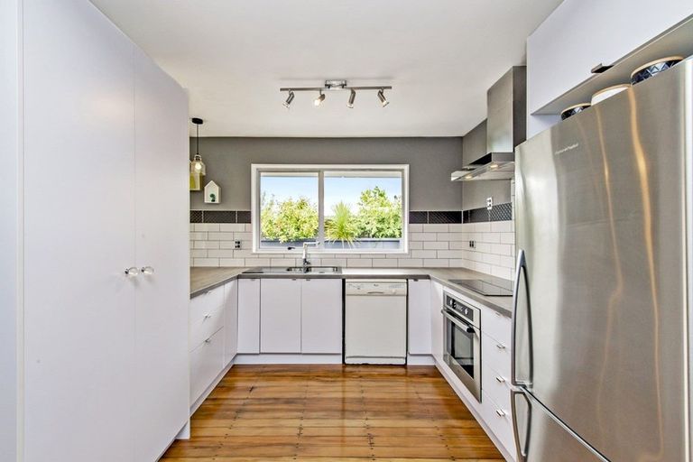 Photo of property in 3 Douglas Street, Rangiora, 7400