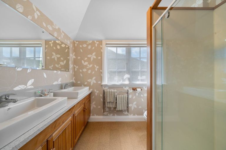 Photo of property in 11 Ridvan Grove, Ngaio, Wellington, 6035