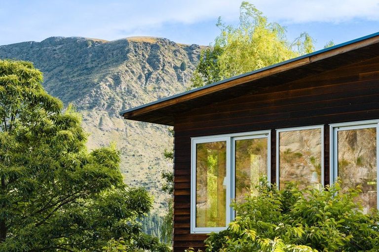 Photo of property in 17 Littles Road, Coronet Peak, Queenstown, 9371